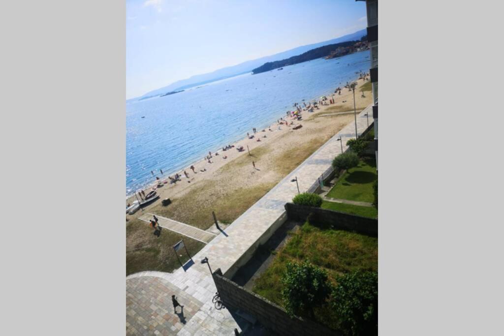 וילאגרסיה דה ארוסה Precioso Apartamento En Primera Linea De Playa מראה חיצוני תמונה