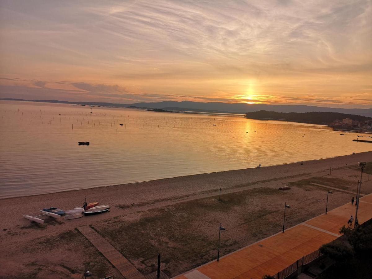 וילאגרסיה דה ארוסה Precioso Apartamento En Primera Linea De Playa מראה חיצוני תמונה